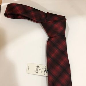 NWT EXPRESS MEN’s TIE. Red/Black